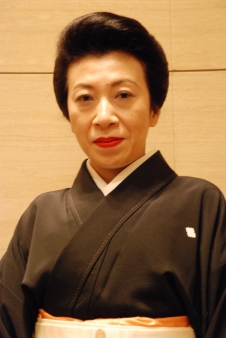 勝くに華